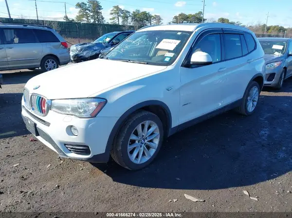 5UXWX9C34H0T20318 2017 BMW X3 - Image 2