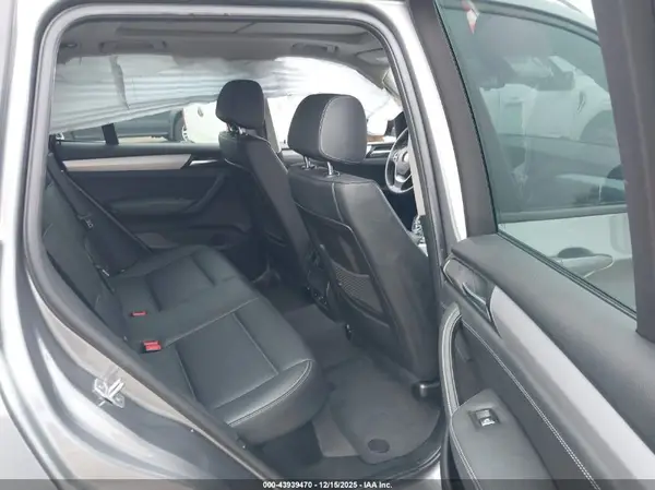 5UXWX9C34H0W74095 2017 BMW X3 - Image 8