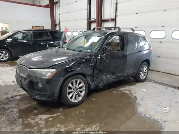 5UXWX9C34H0W74839 2017 BMW X3 - Image 2