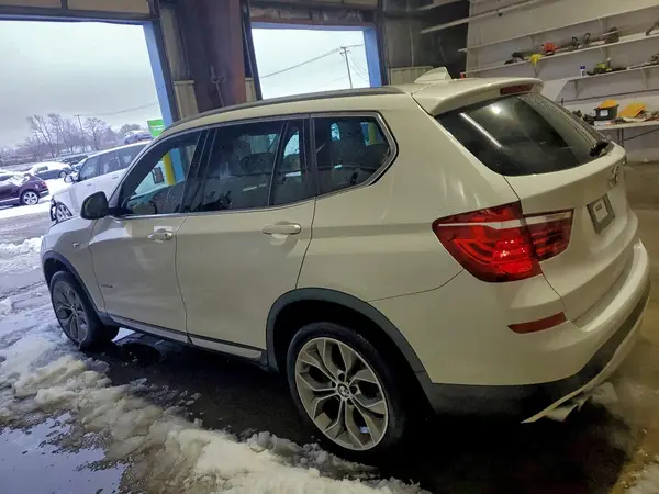 5UXWX9C35H0T17833 2017 BMW X3 - Image 2