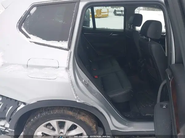 5UXWX9C35H0T19792 2017 BMW X3 - Image 8