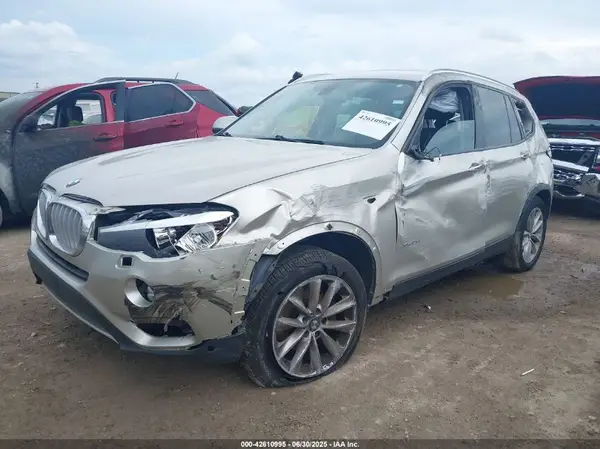 5UXWX9C35H0W73859 2017 BMW X3 - Image 2