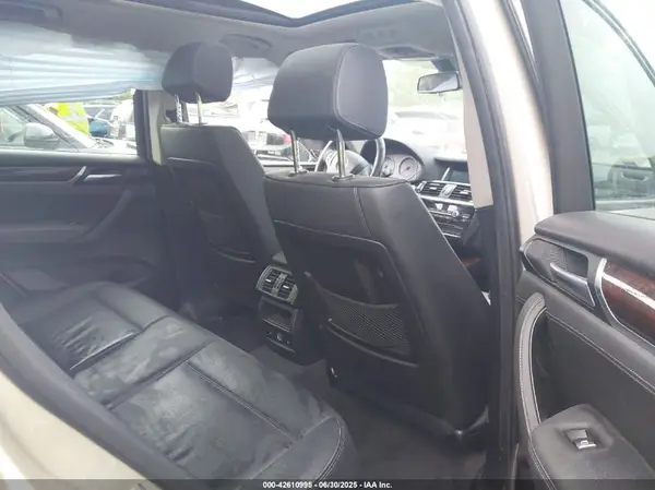 5UXWX9C35H0W73859 2017 BMW X3 - Image 8