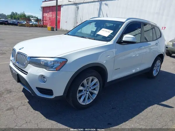 5UXWX9C36H0T21826 2017 BMW X3 - Image 2