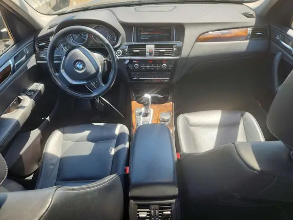 5UXWX9C36H0T23236 2017 BMW X3 - Image 8