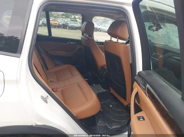 5UXWX9C36H0T24922 2017 BMW X3 - Image 8