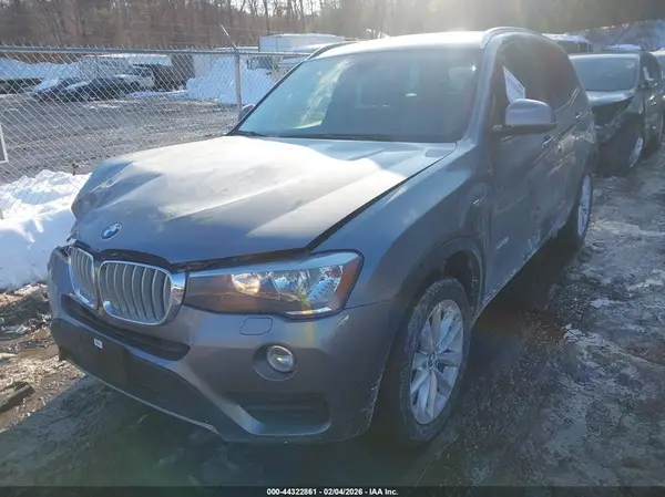 5UXWX9C36H0W72039 2017 BMW X3 - Image 2