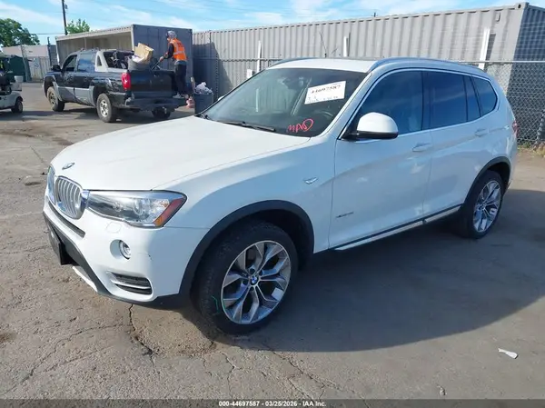 5UXWX9C36H0W73062 2017 BMW X3 - Image 2