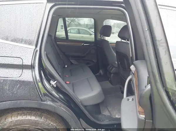 5UXWX9C36H0W73773 2017 BMW X3 - Image 8