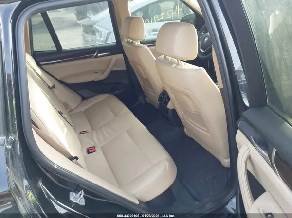 5UXWX9C36H0W76592 2017 BMW X3 - Image 8