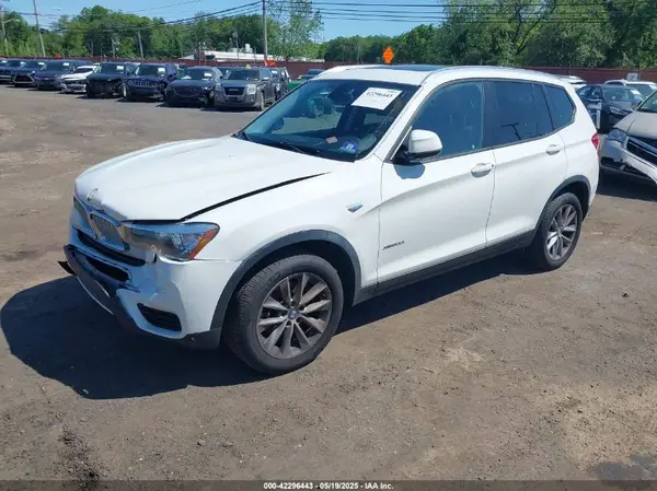 5UXWX9C37H0T19972 2017 BMW X3 - Image 2