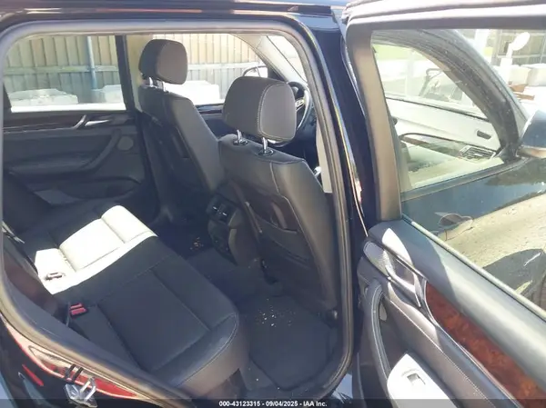 5UXWX9C37H0T22211 2017 BMW X3 - Image 8