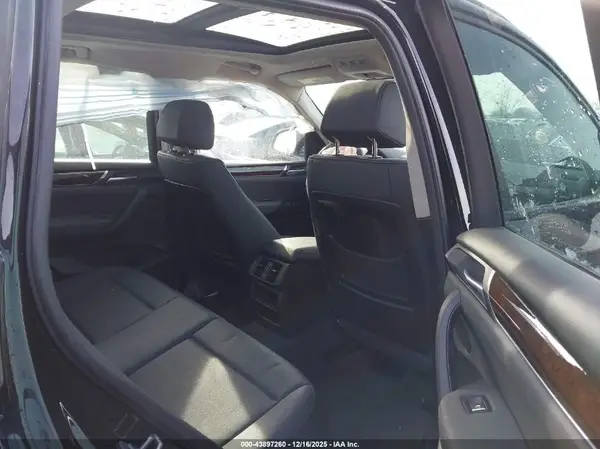 5UXWX9C37H0W79419 2017 BMW X3 - Image 8