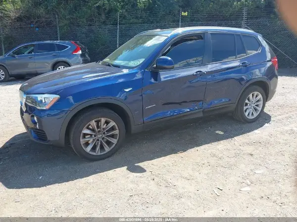 5UXWX9C38H0T19933 2017 BMW X3 - Image 2