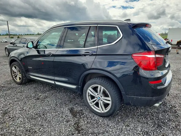 5UXWX9C38H0T21715 2017 BMW X3 - Image 2