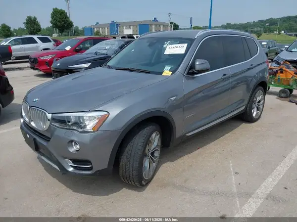 5UXWX9C38H0T22671 2017 BMW X3 - Image 2