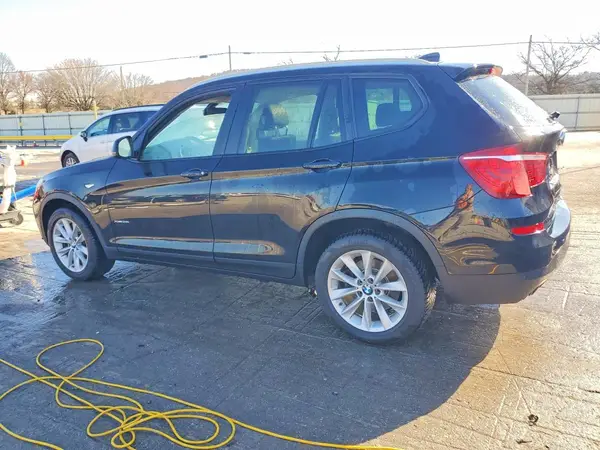 5UXWX9C38H0T22895 2017 BMW X3 - Image 2