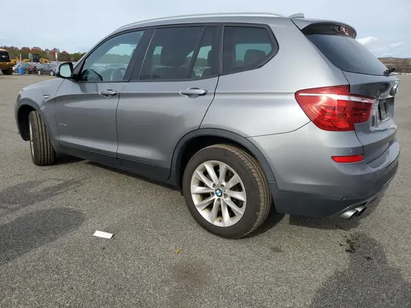 5UXWX9C38H0T25022 2017 BMW X3 - Image 2
