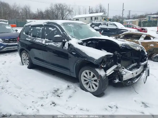 5UXWX9C38H0T25392 2017 BMW X3 - Image 1