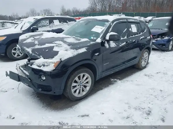 5UXWX9C38H0T25392 2017 BMW X3 - Image 2