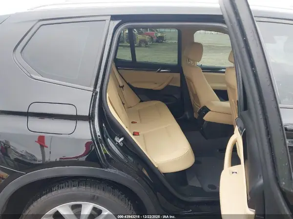 5UXWX9C38H0W77050 2017 BMW X3 - Image 8