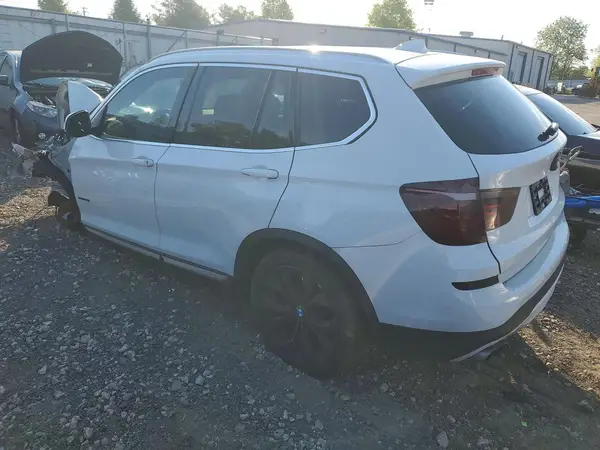5UXWX9C39H0T18743 2017 BMW X3 - Image 2