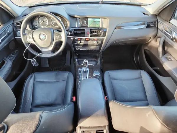 5UXWX9C39H0T21979 2017 BMW X3 - Image 8