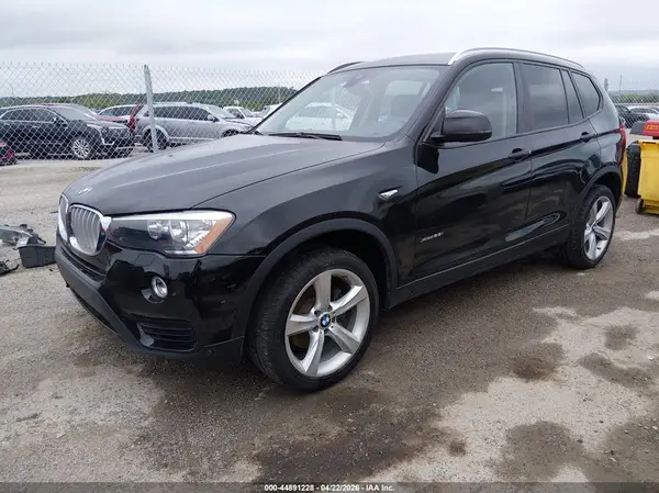 5UXWX9C39H0T22324 2017 BMW X3 - Image 2