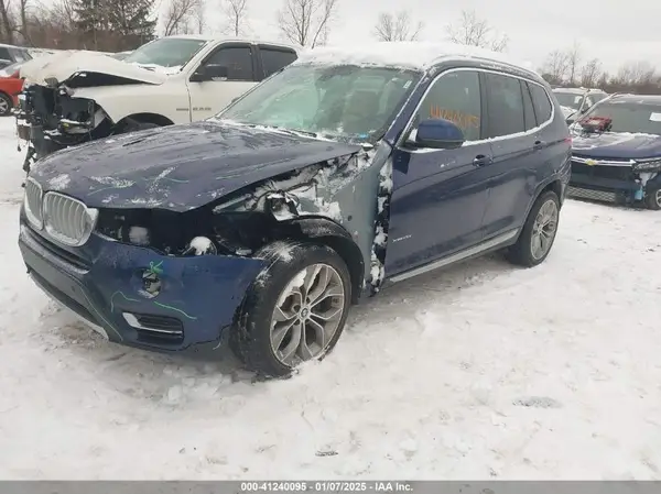 5UXWX9C39H0T22520 2017 BMW X3 - Image 2