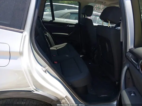 5UXWX9C39H0W73850 2017 BMW X3 - Image 8