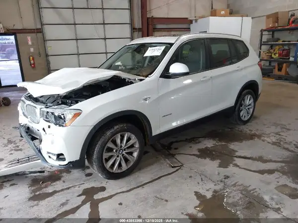 5UXWX9C39H0W74044 2017 BMW X3 - Image 2