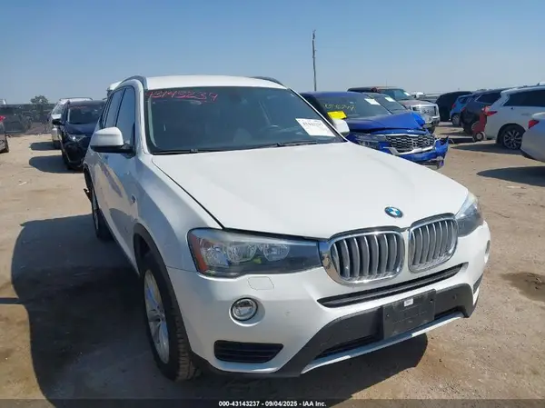 5UXWX9C39H0W77039 2017 BMW X3 - Image 1