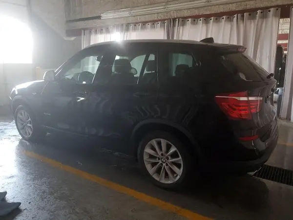 5UXWX9C3XH0T17830 2017 BMW X3 - Image 2