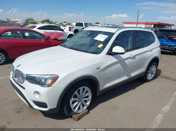 5UXWX9C3XH0T19402 2017 BMW X3 - Image 2