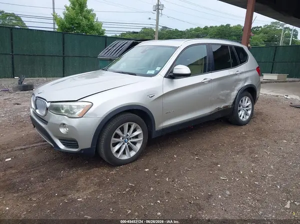 5UXWX9C3XH0T24664 2017 BMW X3 - Image 2