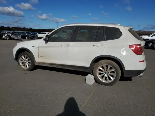 5UXWX9C3XH0T25135 2017 BMW X3 - Image 2