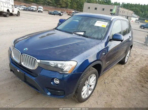 5UXWX9C3XH0W70889 2017 BMW X3 - Image 2