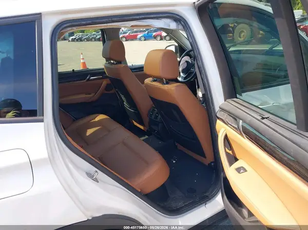 5UXWX9C3XH0W70908 2017 BMW X3 - Image 8