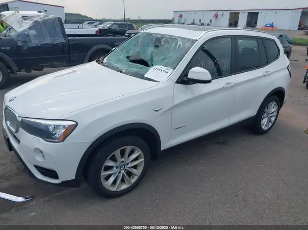 5UXWX9C3XH0W77938 2017 BMW X3 - Image 2