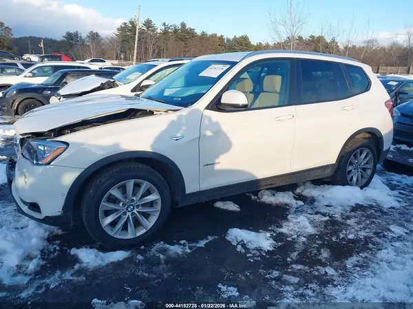 5UXWX9C3XH0W79012 2017 BMW X3 - Image 2