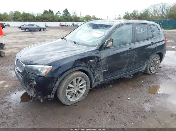 5UXWX9C50H0D95733 2017 BMW X3 - Image 2