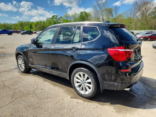 5UXWX9C50H0D97904 2017 BMW X3 - Image 2