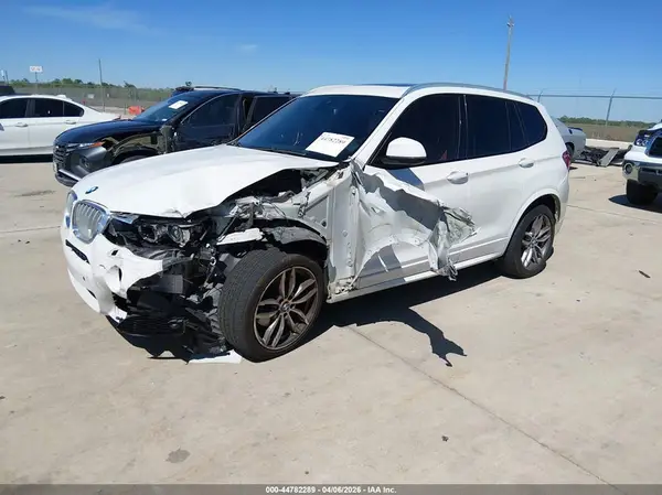 5UXWX9C50H0T01198 2017 BMW X3 - Image 2