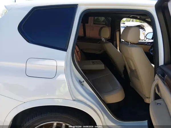 5UXWX9C50H0T01198 2017 BMW X3 - Image 8
