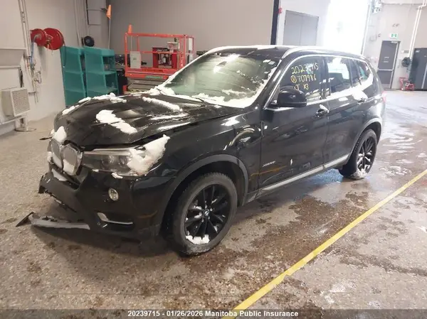 5UXWX9C50H0T07986 2017 BMW X3 - Image 2