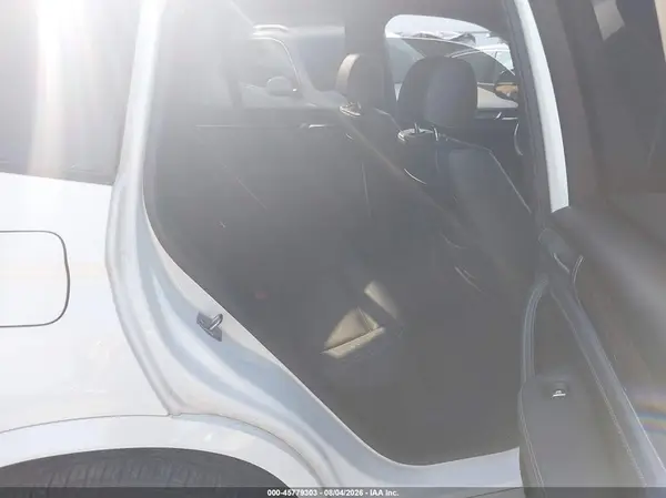 5UXWX9C50H0T08362 2017 BMW X3 - Image 8