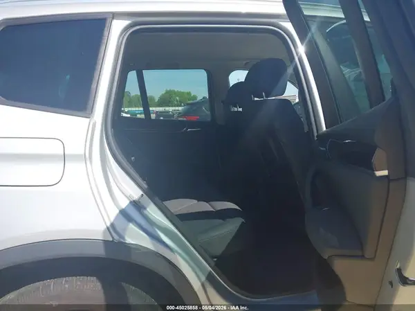 5UXWX9C51H0T01646 2017 BMW X3 - Image 8