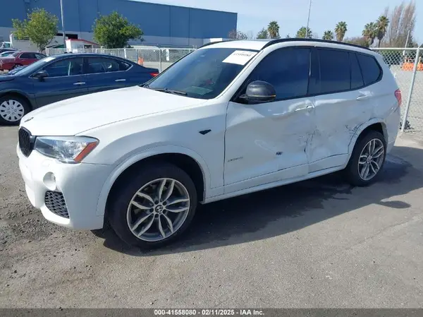 5UXWX9C51H0T03929 2017 BMW X3 - Image 2
