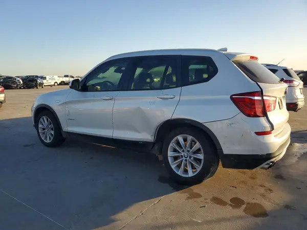 5UXWX9C51H0T10038 2017 BMW X3 - Image 2