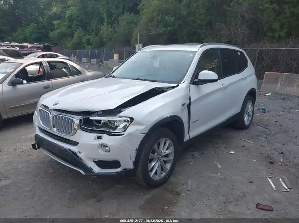 5UXWX9C51H0T10380 2017 BMW X3 - Image 2